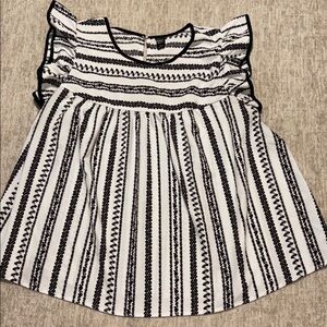 3X black and white flowy top ruffle short sleeves keyhole neck